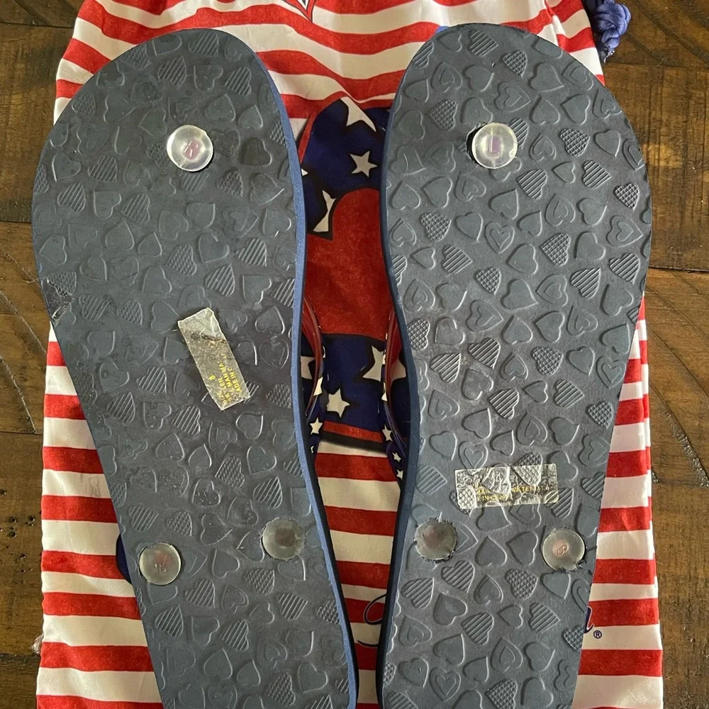 Brighton Patriotic Flip Flops size 7 - Picture 5 of 6